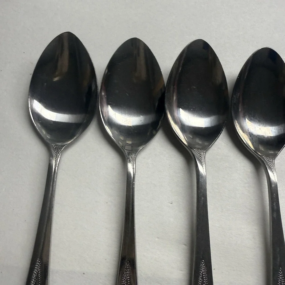 9 Vintage Customcraft CUS1 Dinner Place Spoons Roses Stainless Steel Flatware